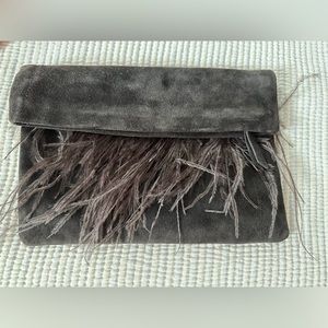 🩶Banana Republic Italian Suede Ostrich Feather clutch